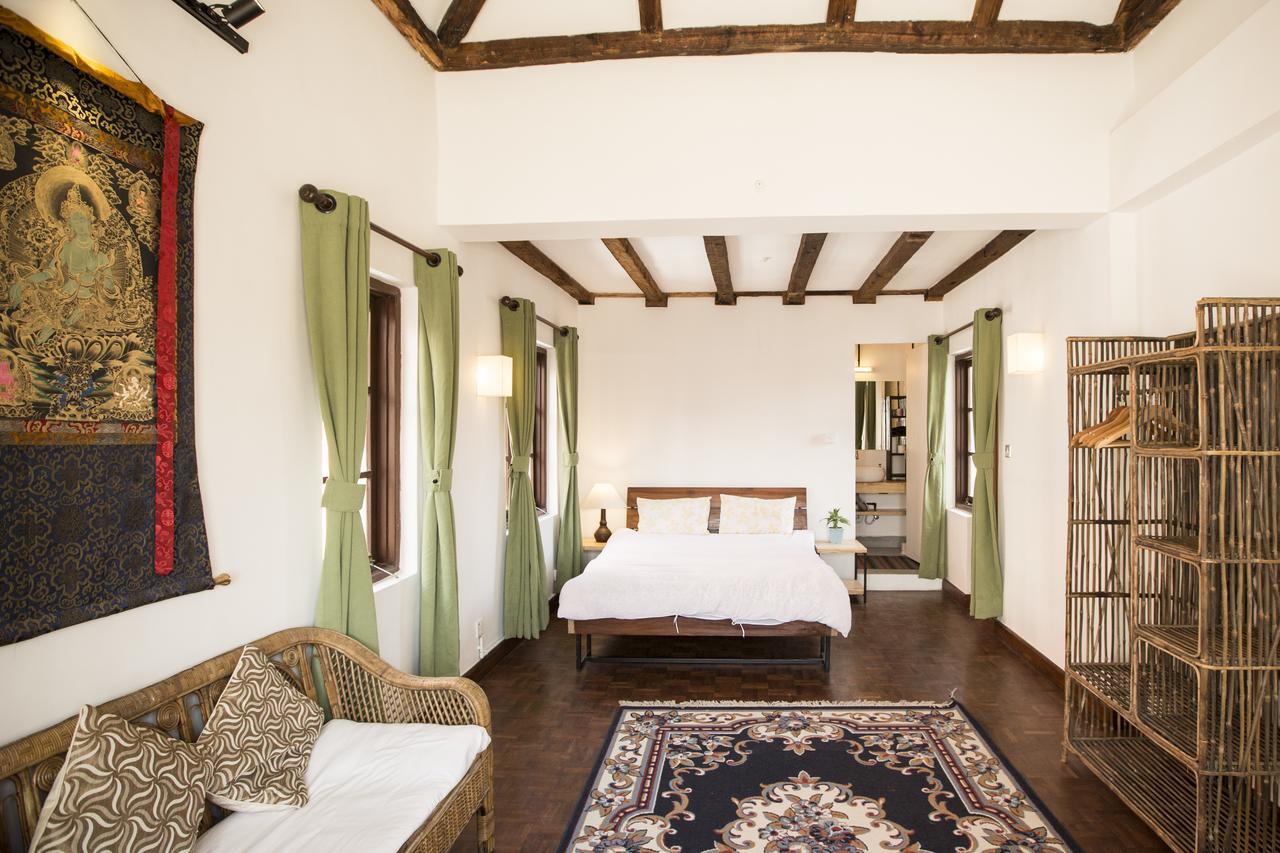 Patansquared Bed & Breakfast ภายนอก รูปภาพ