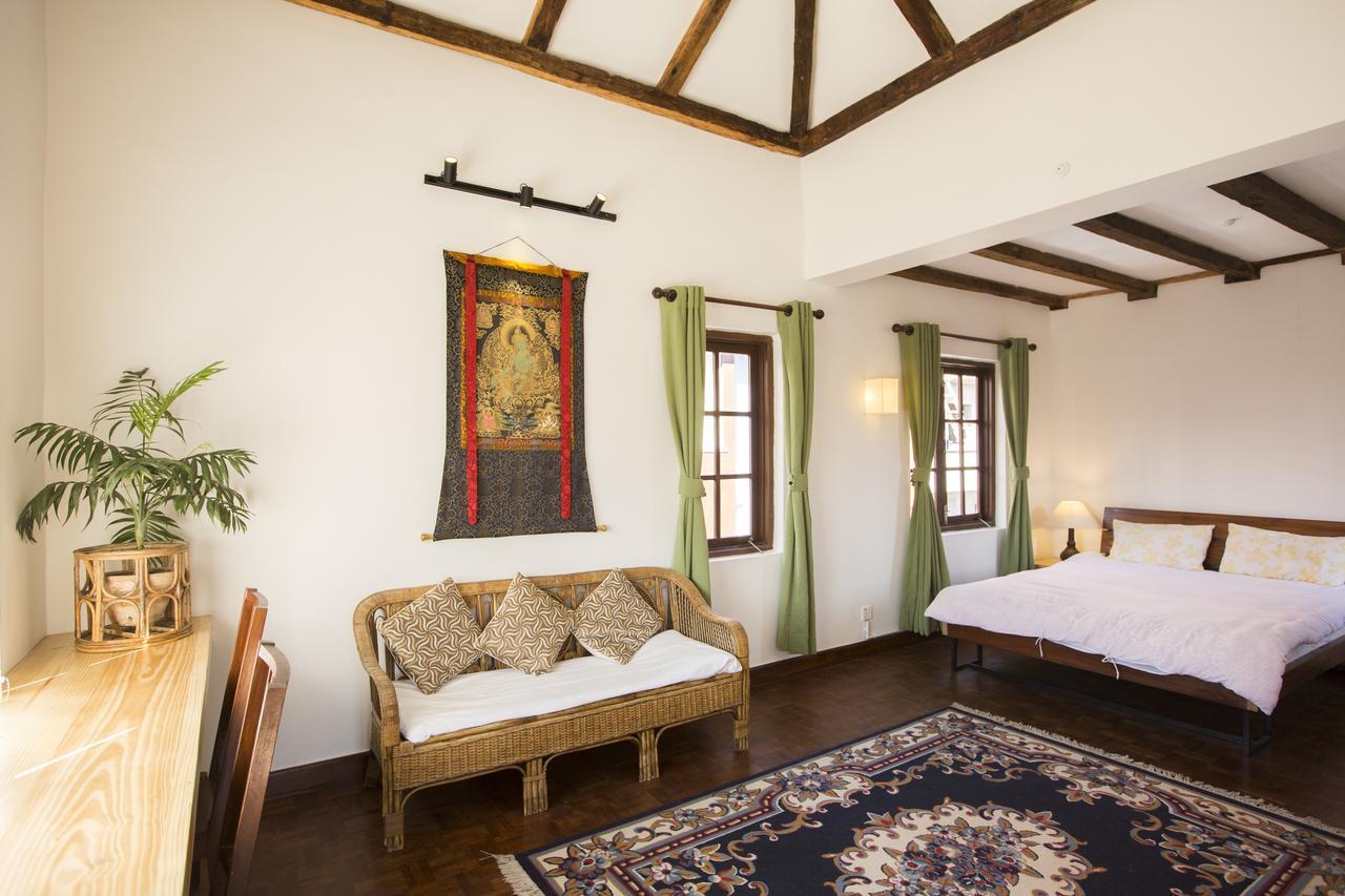 Patansquared Bed & Breakfast ภายนอก รูปภาพ