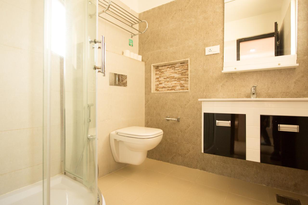 Patansquared Bed & Breakfast ภายนอก รูปภาพ
