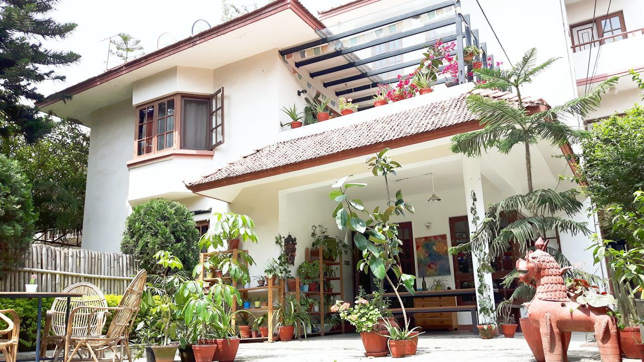Patansquared Bed & Breakfast ภายนอก รูปภาพ